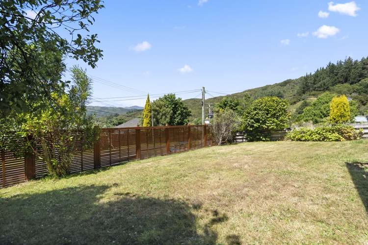 59 Lees Grove Wainuiomata_14