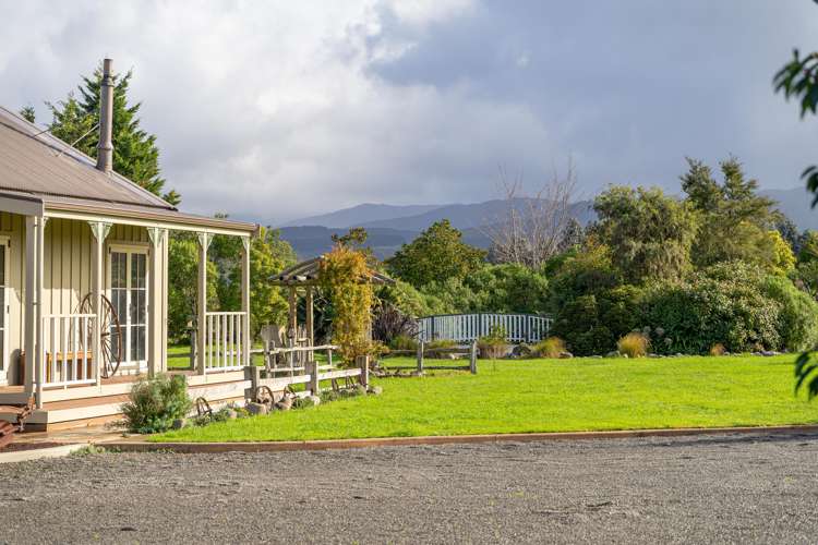 53 Andersons Line Carterton_14