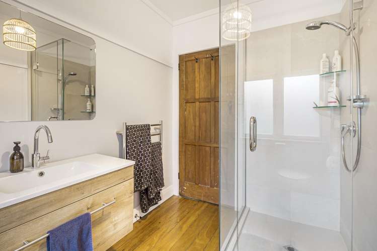 8 Tui Street Oneroa_27