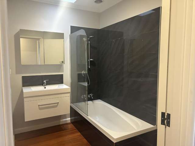 2/27 Trevelyan Street Onekawa_4