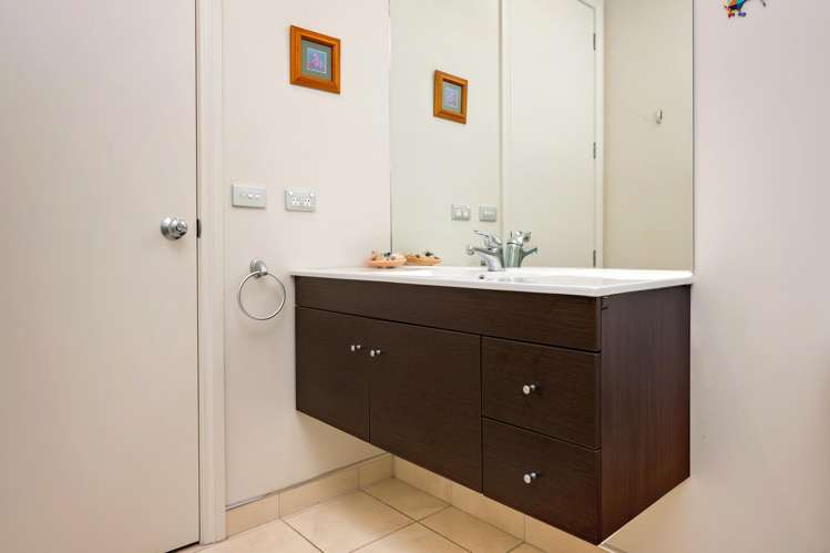 87 Northwood Avenue Mahora_15