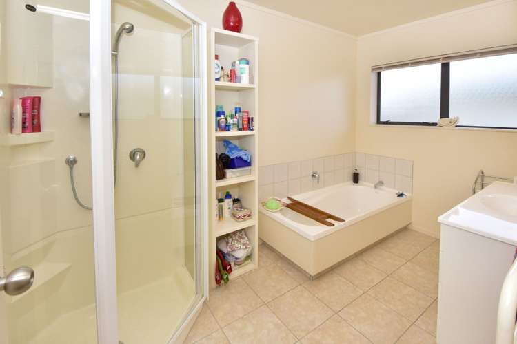 73 Kath Hopper Drive Orewa_14