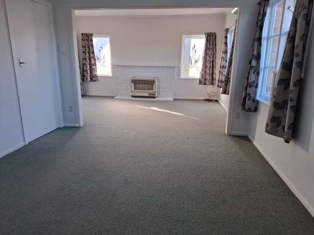 93 Lake Crescent Hamilton Lake_2