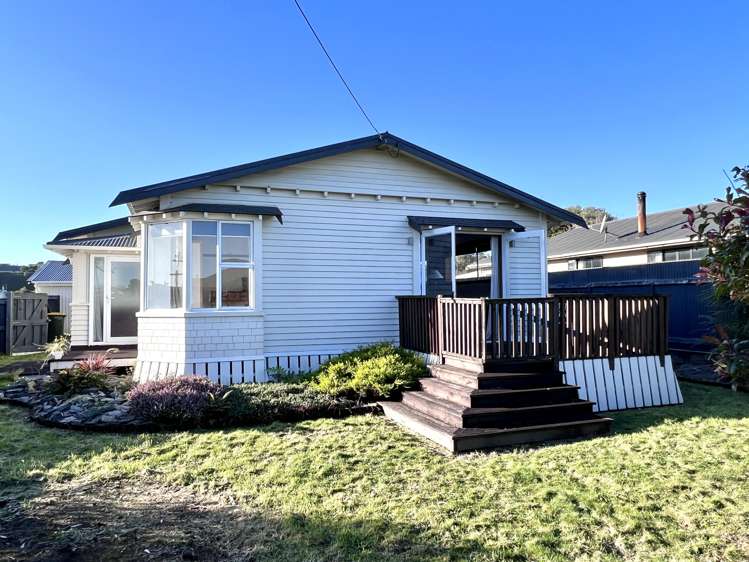 102 Park Street Hokitika_12