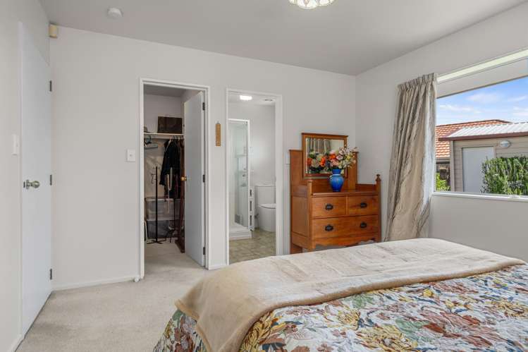 4 Rosaline Frank Street Stoke_13