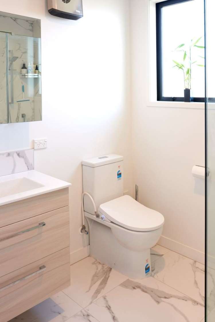 52 Vodanovich Road Te Atatu South_5