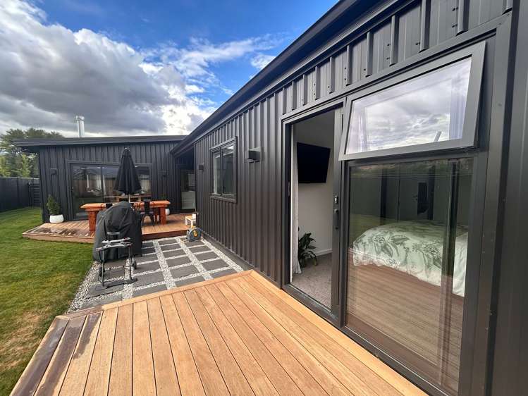 55 Magnum Drive Cromwell_11