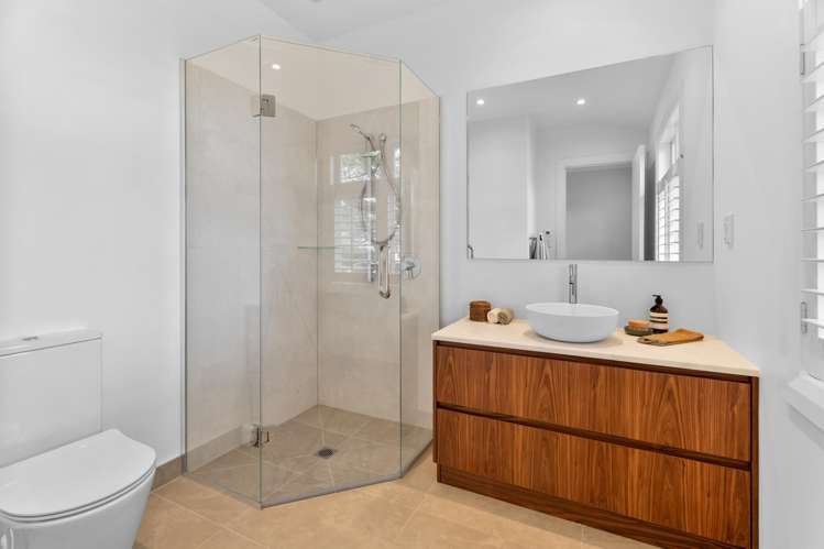 2 Golf Road Epsom_13