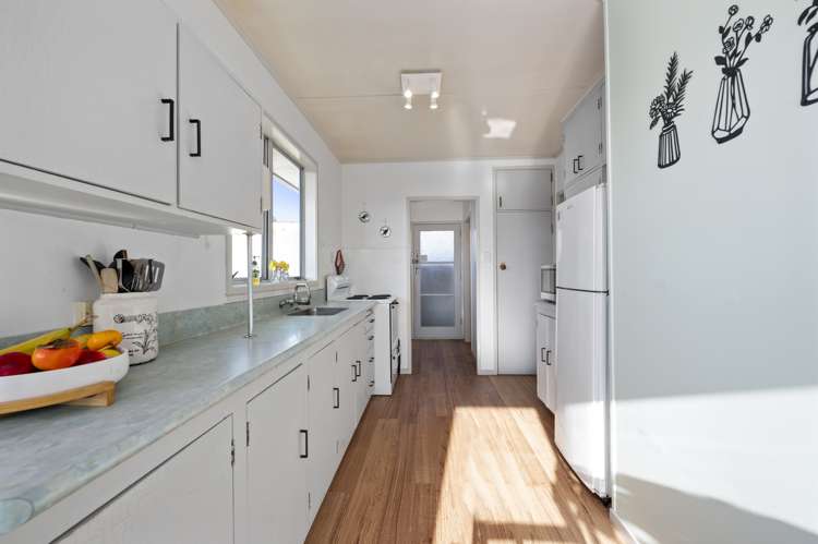 71 Pandora Avenue Westbrook_1