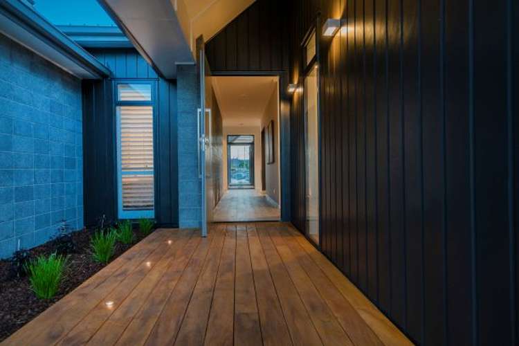 23 Defender Crescent Beachlands_2