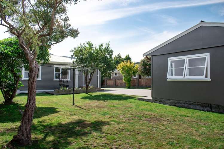  63 Wood Street Wainuiomata_18