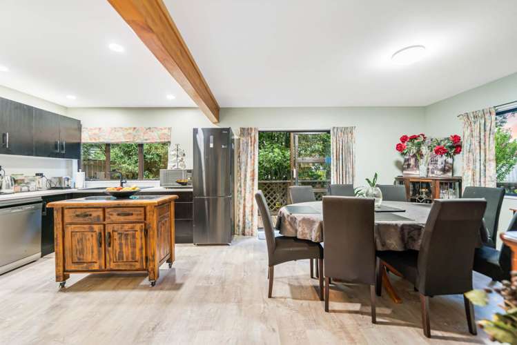 2/3 Lyell Court Clover Park_4