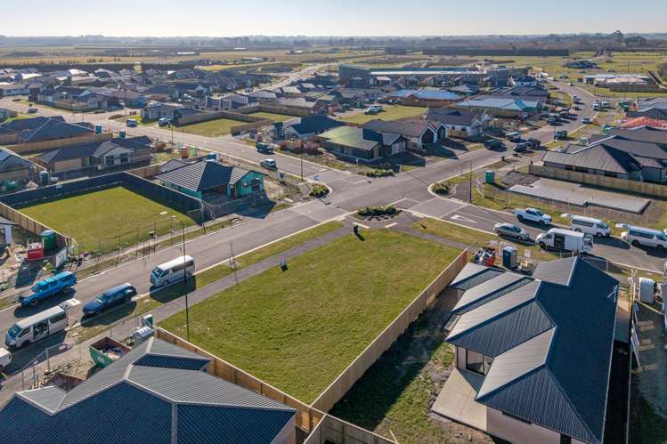 22 Aerial Road_5