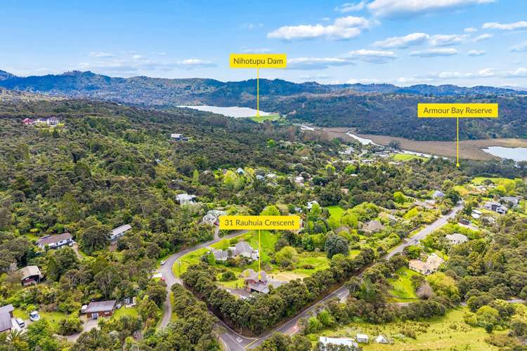31 Rauhuia Crescent Parau_23