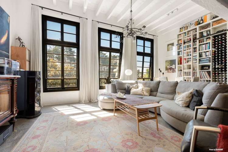 2/25a Lake Road Devonport_43