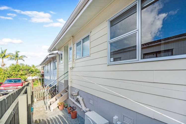 2/63 Fourth Avenue Woodhill_20