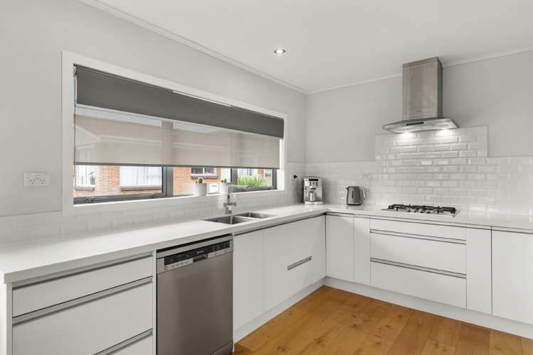 24 Shanaway Rise Hillcrest_5