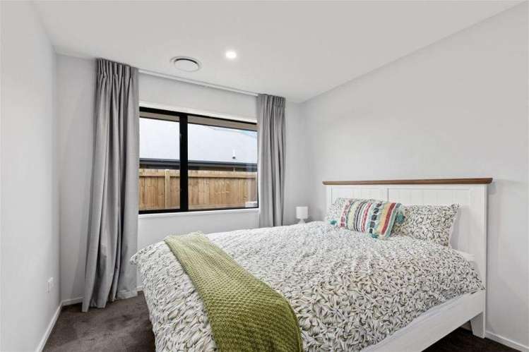 27 Lunn Cr Leeston_9
