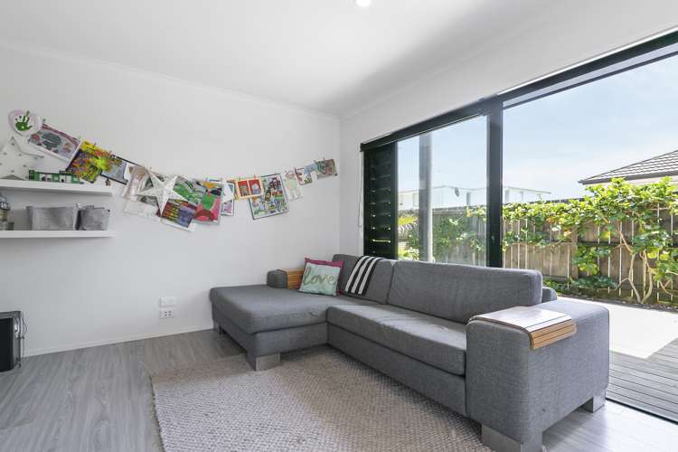 14 Eastvale Close Greenhithe_21