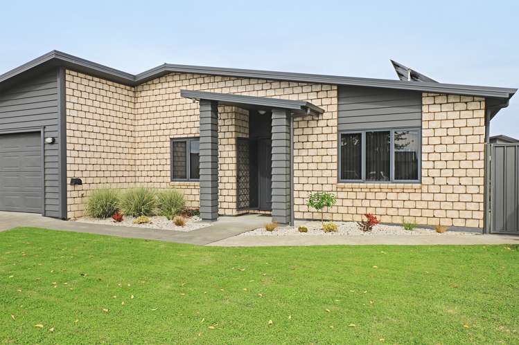 606 Ikanui Road Frimley_18