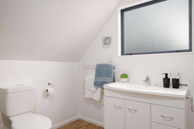 55B Ranui Terrace Tawa_13