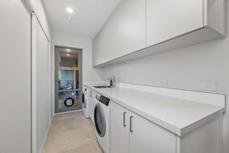 19 Avignon Place Fairhall_17
