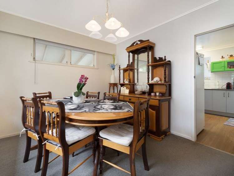 84 Botany Road Botany Downs_5