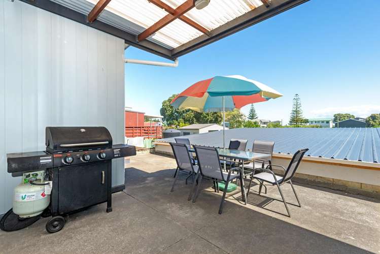 118 Newcastle Street Māhia_2