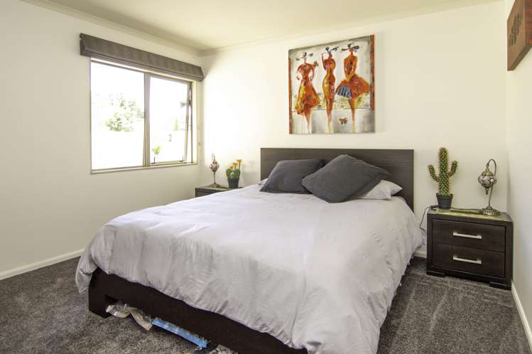 119 Pacific Drive Fitzherbert_17