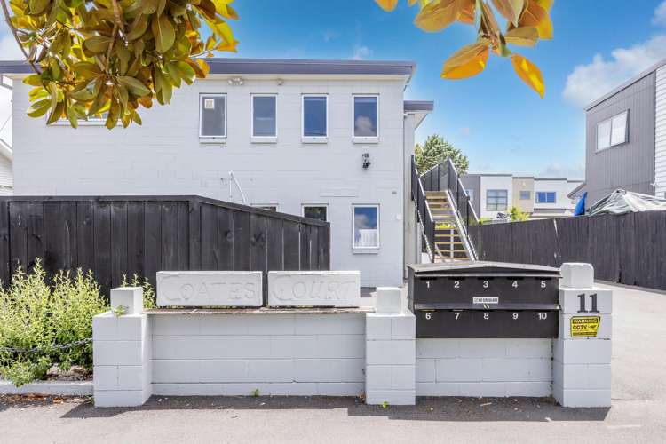 Units 1-10 at 11 Coates Street Hamilton East_17