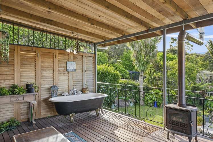 10 Rauhuia Crescent Parau_23