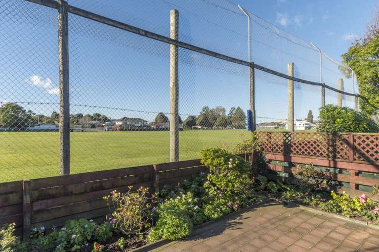 12 Pemberton Crescent Greerton_11