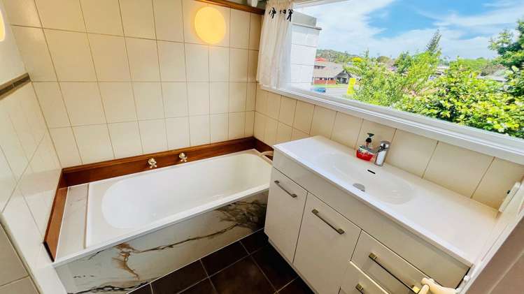 150 Edinburgh Street Pukekohe_11