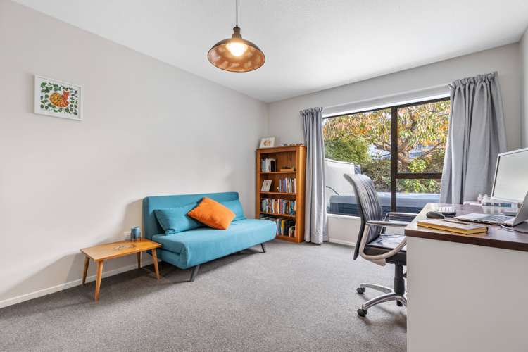 78 Regency Crescent Redwood_11