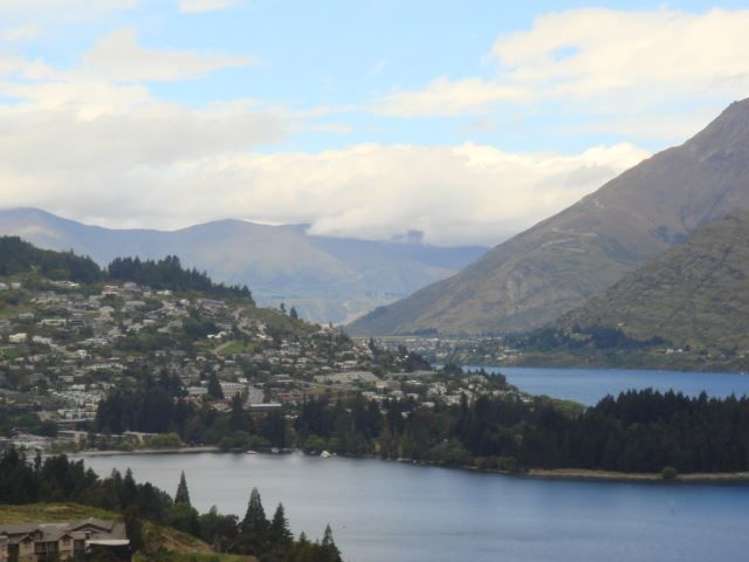 27 Richards Park Lane Fernhill/Sunshine Bay_1