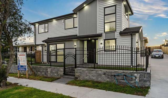 36 Christmas Road - Charming 5BR Manurewa Haven