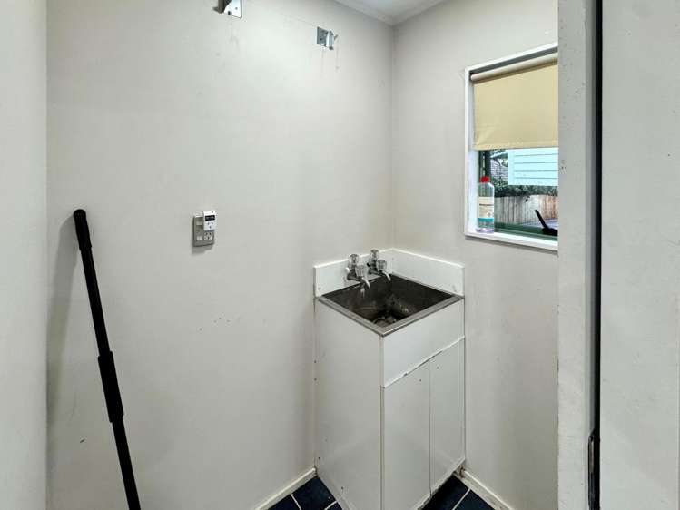 3/3214 Great North Road New Lynn_8