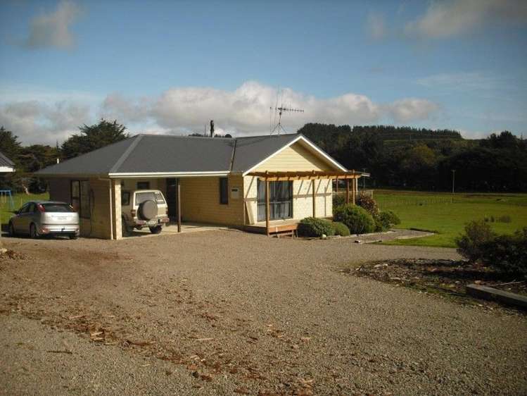 60 High Street Eketahuna_14