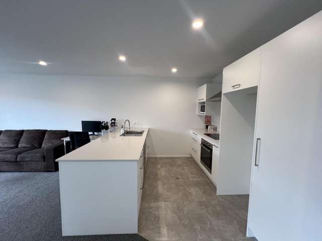 BRAND NEW SUPERB LOCATION
