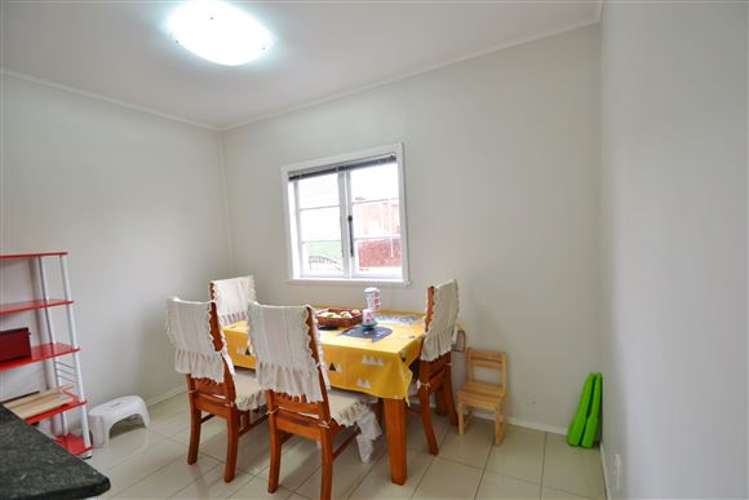 44 Fruitvale Road New Lynn_7