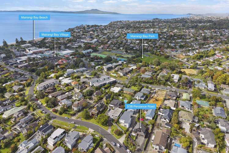 2/38 Penzance Road Mairangi Bay_17