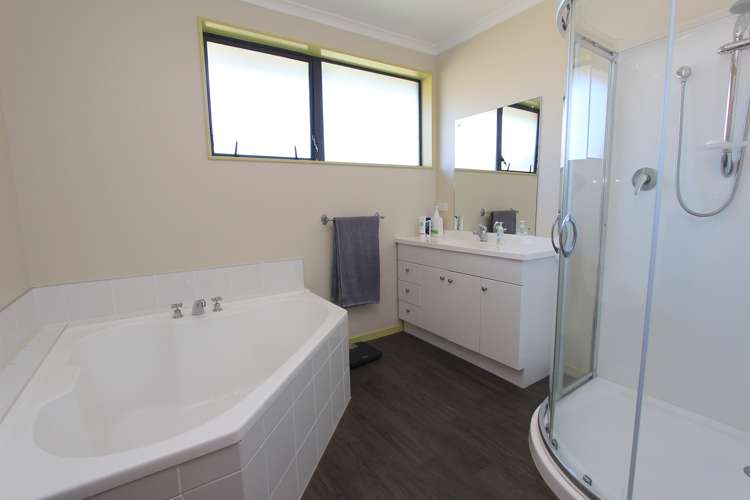 7a Scotston Grove Witherlea_10