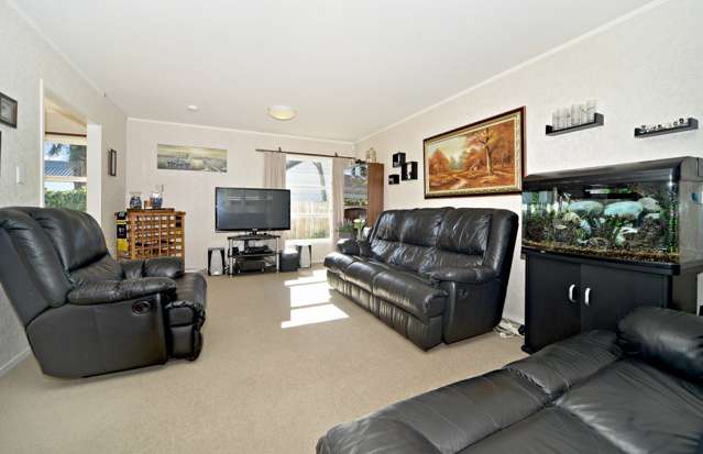 25 Beaumaris Way Conifer Grove_2