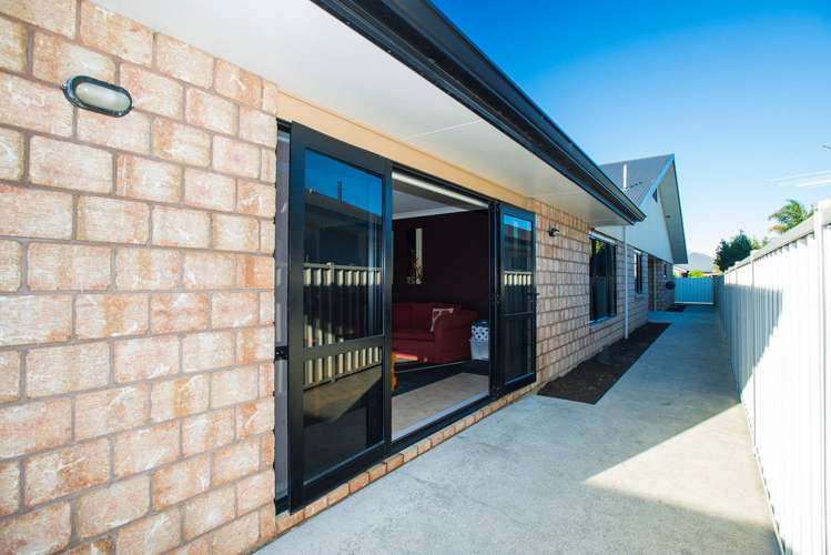 17 Pohutukawa Grove Lytton West_23