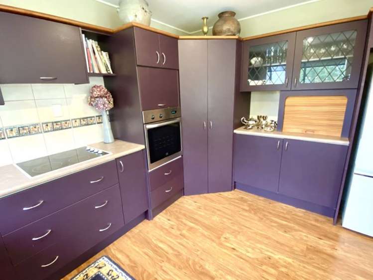 22 Pages Road Allenton_16