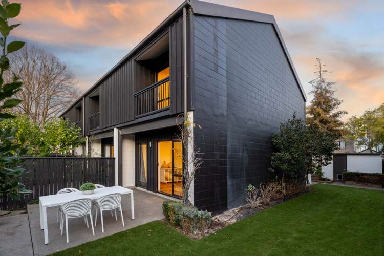 2/10 Conference Street Christchurch Central_16