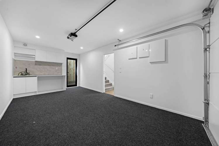 69A Kuripaka Crescent The Gardens_17