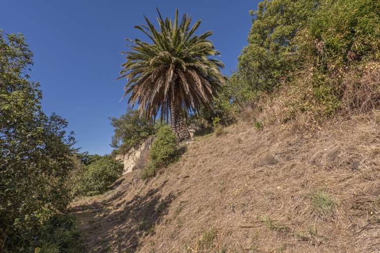 4 and 8 Moncks Spur Road Redcliffs_11