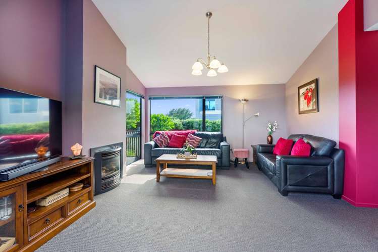 148 Field Way Waikanae Beach_12