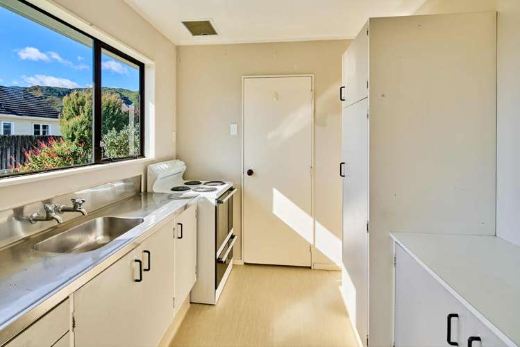 126A Waiwhetu Road Waterloo_8